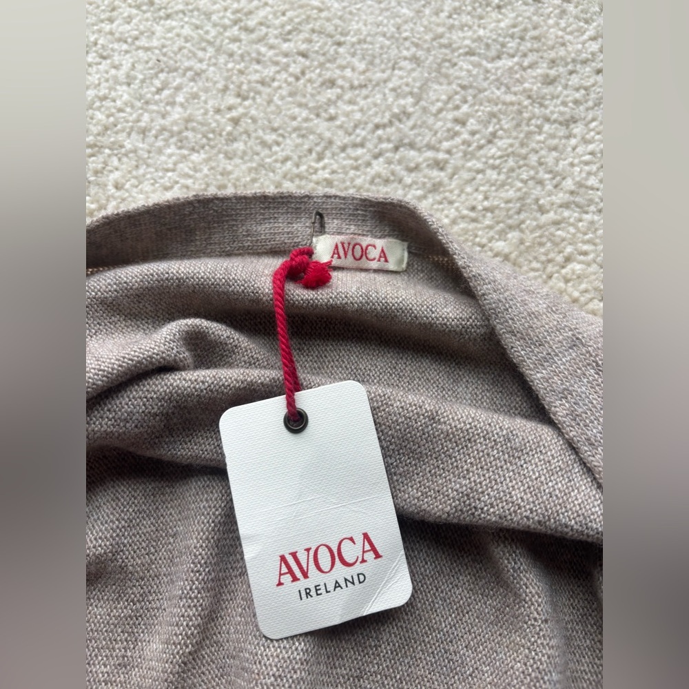 Avoca Ireland cashmere Wool Button Wrap Shawl • Beige w/ Navy Trim - Picture 10 of 10